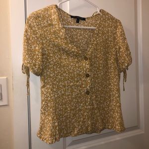 YELLOW FLORAL BUTTON UP SHIRT